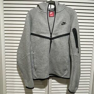 Nike Light Gray Full-Zip Hooded Jacket with Black Trim